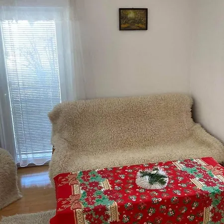 Ейми Mala Tsŭrkva